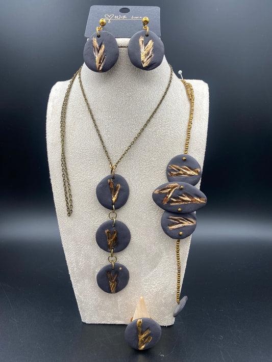 Golden leaf ketting met hanger