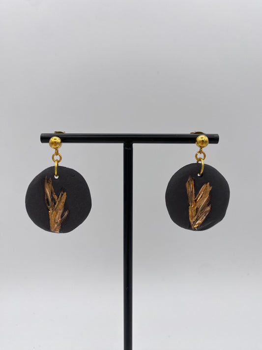 Golden leaf oorringen